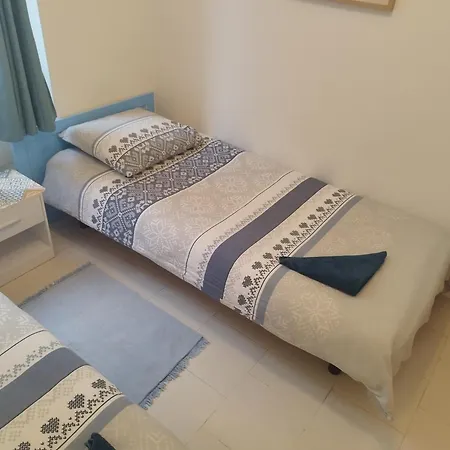 Homestay Private In Shared In The Center Of