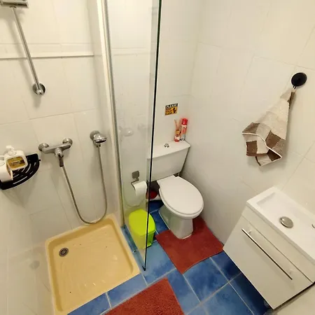 Homestay Private In Shared In The Center Of *