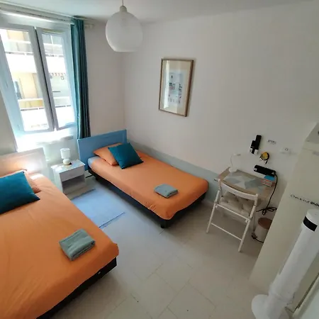 Private In Shared In The Center Of Alloggio in famiglia Nizza